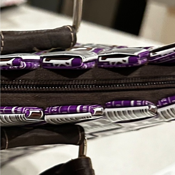 MITZ WITH M&M EMBLEM - Picture 9 of 9